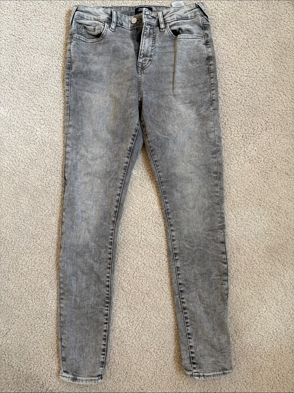 Slim Fit Women’s Jeans in Washed Gray